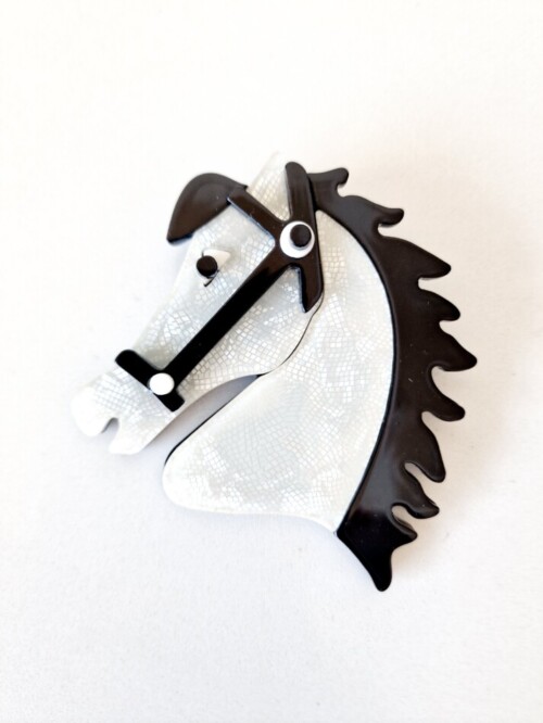 Broche paard