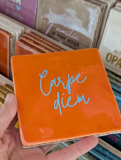 Tegel - Carpe diem - Oranje met warmblauw